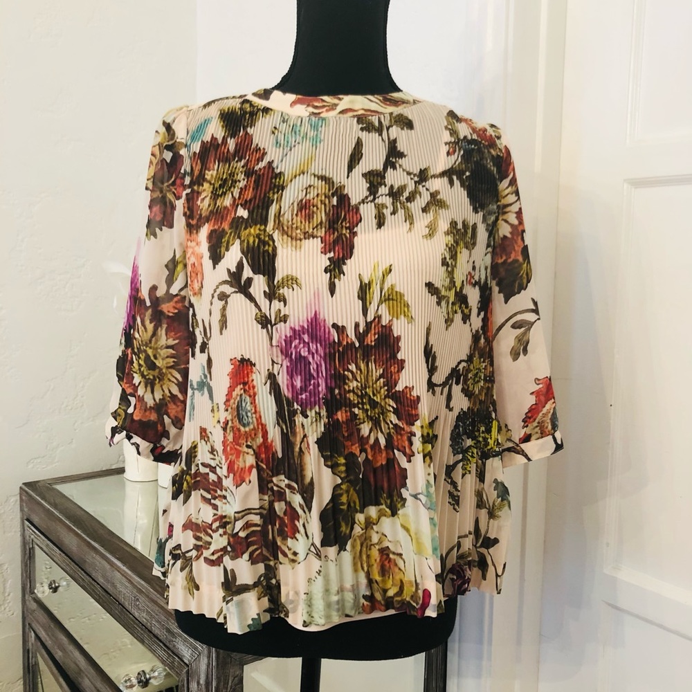 Ted Baker Roseyy Floral Pleated Top NWOT